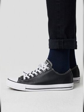 Converse Chuck Taylor All Star Low Top Black Leather Sneakers - Men's Size 9.5